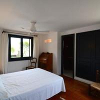 Вилла на первой линии моря/озера в Испании, Каталония, Жирона, 246 кв.м.