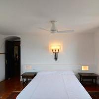 Вилла на первой линии моря/озера в Испании, Каталония, Жирона, 246 кв.м.