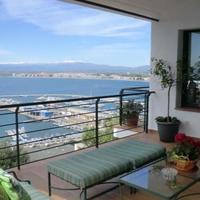 Дом на первой линии моря/озера в Испании, Каталония, Жирона, 413 кв.м.