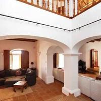 Villa at the second line of the sea / lake, in the suburbs in Portugal, Albufeira, 594 sq.m.