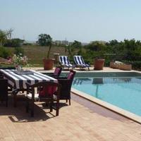 Villa at the second line of the sea / lake, in the suburbs in Portugal, Albufeira, 594 sq.m.