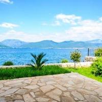 Villa at the first line of the sea / lake, in the suburbs in Montenegro, Tivat, 257 sq.m.