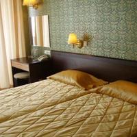 Hotel at the second line of the sea / lake, in the suburbs in Bulgaria, Burgas Province, Elenite, 550 sq.m.