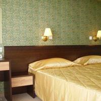 Hotel at the second line of the sea / lake, in the suburbs in Bulgaria, Burgas Province, Elenite, 550 sq.m.