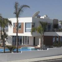 House in Republic of Cyprus, Lemesou, 456 sq.m.