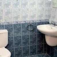 Отель (гостиница) на второй линии моря/озера, в пригороде в Болгарии, Бургасская область, Елените