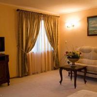 Hotel at the first line of the sea / lake, in the suburbs in Bulgaria, Burgas Province, Elenite, 485 sq.m.