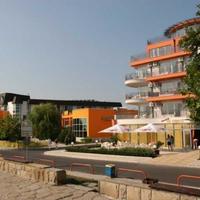 Hotel at the first line of the sea / lake, in the suburbs in Bulgaria, Burgas Province, Elenite
