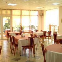 Hotel at the first line of the sea / lake, in the suburbs in Bulgaria, Burgas Province, Elenite