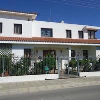 House in Republic of Cyprus, Eparchia Larnakas, Larnaca, 480 sq.m.