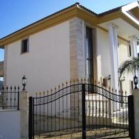 House in Republic of Cyprus, Lemesou, 492 sq.m.