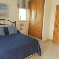 Вилла на второй линии моря/озера, в пригороде в Португалии, Албуфейра, 337 кв.м.