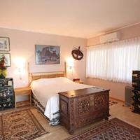 House at the second line of the sea / lake, in the suburbs in Portugal, Albufeira, 327 sq.m.