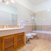 Villa at the second line of the sea / lake, in the suburbs in Portugal, Albufeira, 350 sq.m.