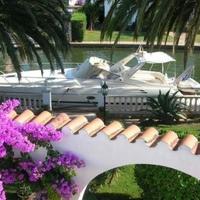 Дом на первой линии моря/озера в Испании, Каталония, Жирона, 461 кв.м.