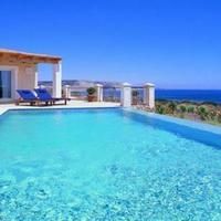 Вилла на второй линии моря/озера, в пригороде в Португалии, Албуфейра, 300 кв.м.