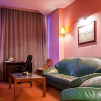 Отель (гостиница) в пригороде в Болгарии, Варненская область, Елените