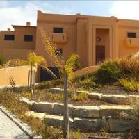 Villa at the second line of the sea / lake, in the suburbs in Portugal, Albufeira, 651 sq.m.