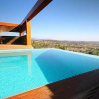 Вилла на второй линии моря/озера, в пригороде в Португалии, Албуфейра, 200 кв.м.