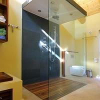 Вилла на второй линии моря/озера, в пригороде в Португалии, Албуфейра, 200 кв.м.