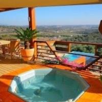 Вилла на второй линии моря/озера, в пригороде в Португалии, Албуфейра, 200 кв.м.