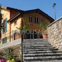 Villa in Italy, Tronzano Lago Maggiore, 325 sq.m.