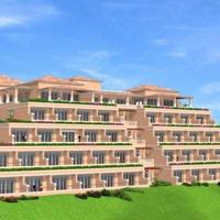 Land plot at the second line of the sea / lake, in the suburbs in Portugal, Albufeira