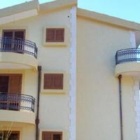 Вилла на второй линии моря/озера, в пригороде в Черногории, Котор, 360 кв.м.