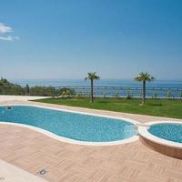 Villa at the first line of the sea / lake, in the suburbs in Montenegro, Budva, Przno, 735 sq.m.