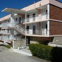 Hotel at the second line of the sea / lake, in the suburbs in Bulgaria, Varna region, Elenite, 8300 sq.m.