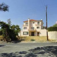 House in Republic of Cyprus, Lemesou, 450 sq.m.