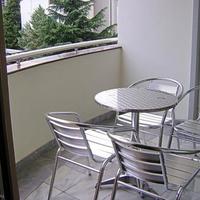 Отель (гостиница) на второй линии моря/озера, в пригороде в Черногории, Будва, Пржно, 682 кв.м.