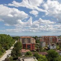 Отель (гостиница) на второй линии моря/озера, в пригороде в Болгарии, Варненская область, Елените, 597 кв.м.