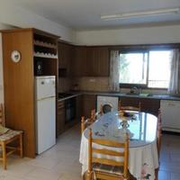 Дом на Кипре, Пафос, Никосия, 250 кв.м.