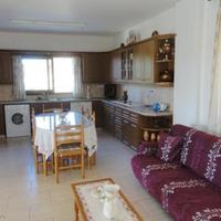 Дом на Кипре, Пафос, Никосия, 250 кв.м.