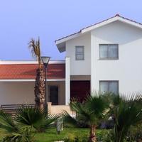 House in Republic of Cyprus, Eparchia Larnakas, Larnaca, 180 sq.m.