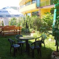 Отель (гостиница) на второй линии моря/озера, в пригороде в Болгарии, Бургасская область, Елените, 700 кв.м.