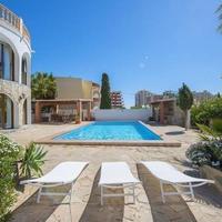 Villa in Spain, Comunitat Valenciana, Alicante, 325 sq.m.