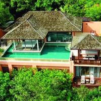 Villa at the first line of the sea / lake, in the suburbs in Thailand, Phuket, 220 sq.m.