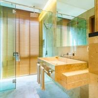 Villa at the first line of the sea / lake, in the suburbs in Thailand, Phuket, 600 sq.m.