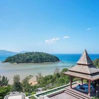 Вилла на первой линии моря/озера, в пригороде в Таиланде, Пхукет, 1695 кв.м.