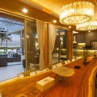 Вилла на второй линии моря/озера, в пригороде в Таиланде, Пхукет, 230 кв.м.