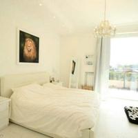 Apartment in the suburbs in Italy, Lazio, 200 sq.m.