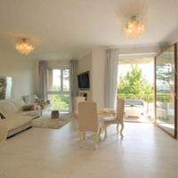 Apartment in the suburbs in Italy, Lazio, 200 sq.m.