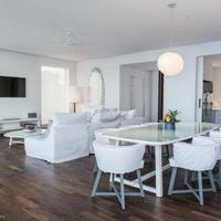 Villa at the first line of the sea / lake, in the suburbs in Thailand, Phuket, 248 sq.m.