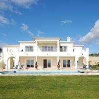 Вилла на второй линии моря/озера, в пригороде в Португалии, Албуфейра, 438 кв.м.