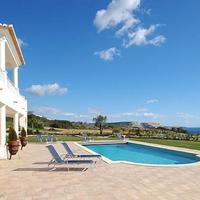 Вилла на второй линии моря/озера, в пригороде в Португалии, Албуфейра, 438 кв.м.