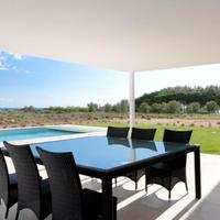 Вилла на второй линии моря/озера, в пригороде в Португалии, Албуфейра, 439 кв.м.