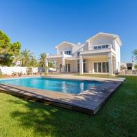 Villa in Spain, Comunitat Valenciana, Alicante, 711 sq.m.