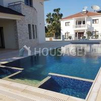 House in Republic of Cyprus, Eparchia Larnakas, Larnaca, 325 sq.m.